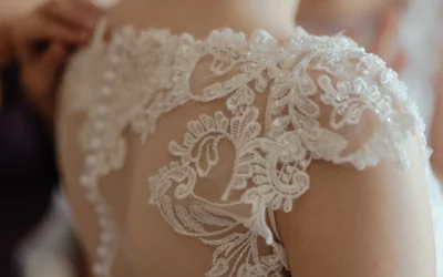 Efficient Fashion Fixes For Any Wedding Wardrobe Malfunctions